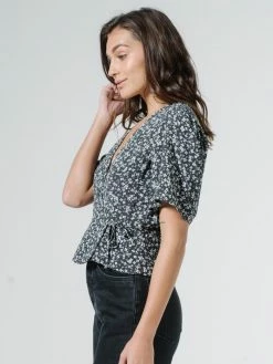 Thrills Co. Acacia Blouse - Black